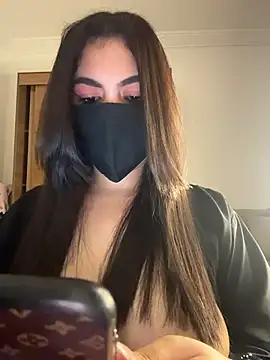 Hot-Sarah-arab online show from 18, 2, 2026