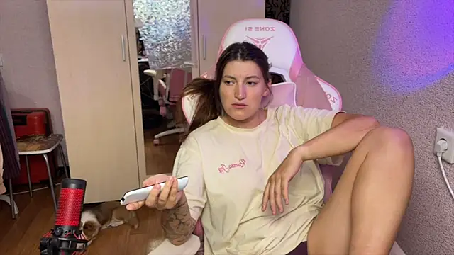 Snapshot of Katrin__kiss chatting on 19, 7, 2026 Katrin kiss online show from 19, 7, 2026