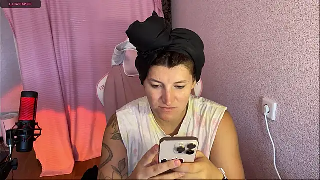 Katrin  kiss online show from 23, 9, 2025