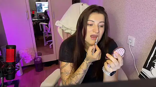 Katrin  kiss online show from 3, 11, 2025