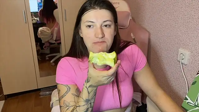 Katrin  kiss online show from 16, 2, 2026