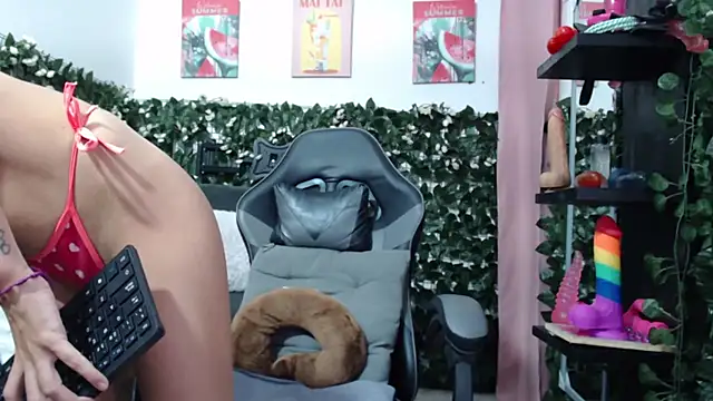 natasha squirt28 online show from 9, 11, 2025