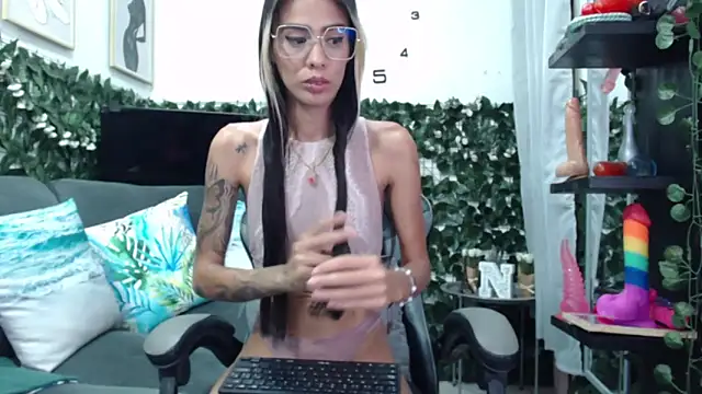 natasha squirt28 online show from 28, 3, 2026