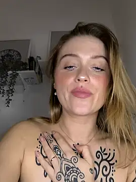 Goldloeckchen159 online show from 17, 10, 2025