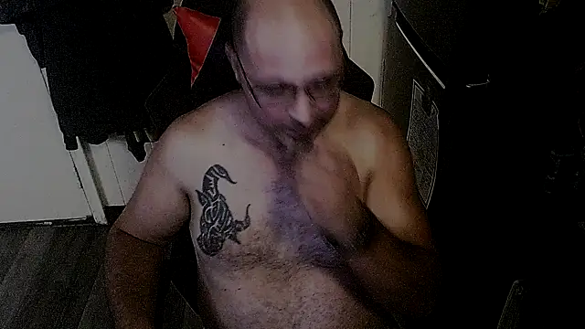 KrazyLegz online show from 15, 10, 2025