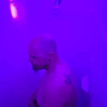 KrazyLegz online show from 27, 4, 2026