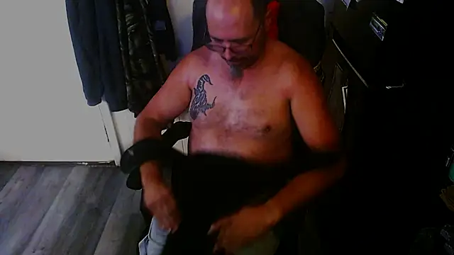 KrazyLegz online show from 9, 11, 2025