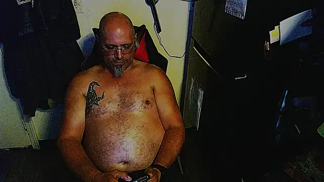 KrazyLegz online show from 5, 7, 2026