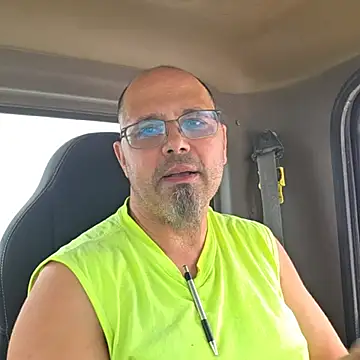 KrazyLegz online show from 17, 10, 2025