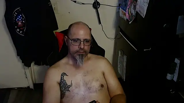 KrazyLegz online show from 2, 4, 2026