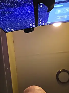 KrazyLegz online show from 14, 4, 2026