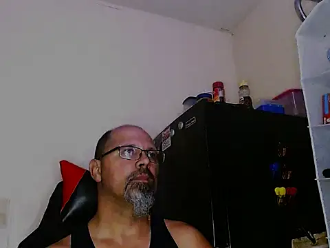 KrazyLegz online show from 11, 12, 2024