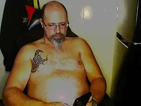 KrazyLegz online show from 7, 12, 2024
