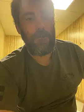Snapshot of bigJohnson223 chatting on 18, 3, 2025 bigJohnson223 online show from 18, 3, 2025