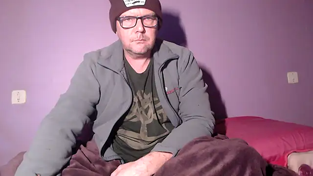 Snapshot of hairy_orbite chatting on 3, 12, 2025 hairy orbite online show from 3, 12, 2025