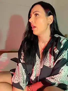 ReiyaRey online show from 14, 4, 2026