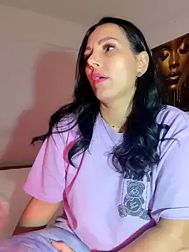 ReiyaRey online show from 15, 4, 2026