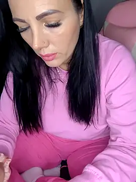 Snapshot of ReiyaRey chatting on 29, 10, 2025 ReiyaRey online show from 29, 10, 2025