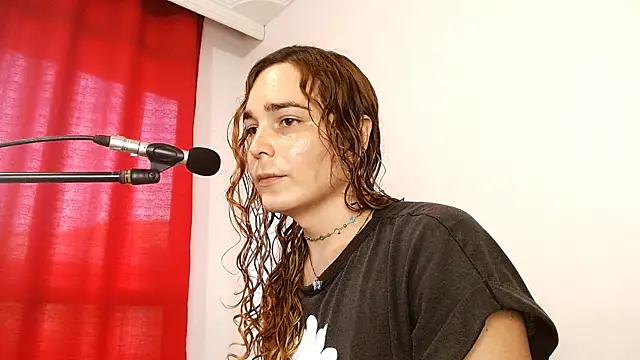 Snapshot of Catnessa chatting on 27, 10, 2025 Catnessa online show from 27, 10, 2025