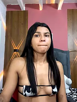 Snapshot of lyanamerry0 chatting on 24, 10, 2025 lyanamerry0 online show from 24, 10, 2025