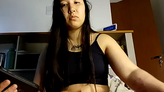 Japabaixinha online show from 2, 12, 2025