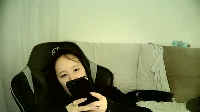 Japabaixinha online show from 19, 3, 2025