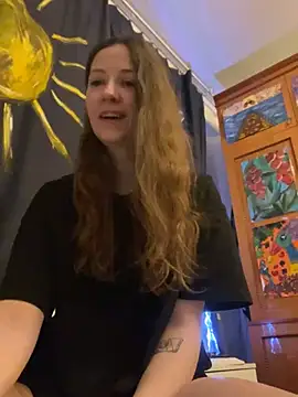 Snapshot of Lori_Foxy chatting on 4, 1, 2025 Lori Foxy online show from 4, 1, 2025