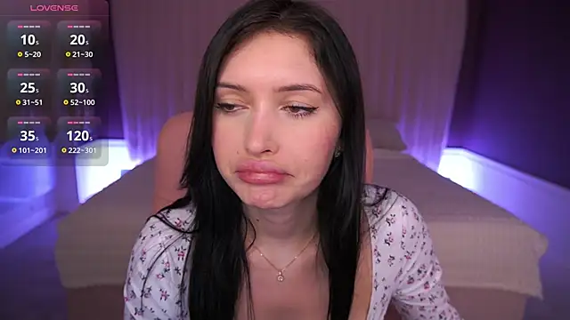 Snapshot of MilaSecrett chatting on 26, 10, 2025 MilaSecrett online show from 26, 10, 2025