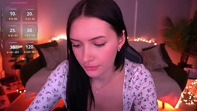 MilaSecrett online show from 17, 3, 2026