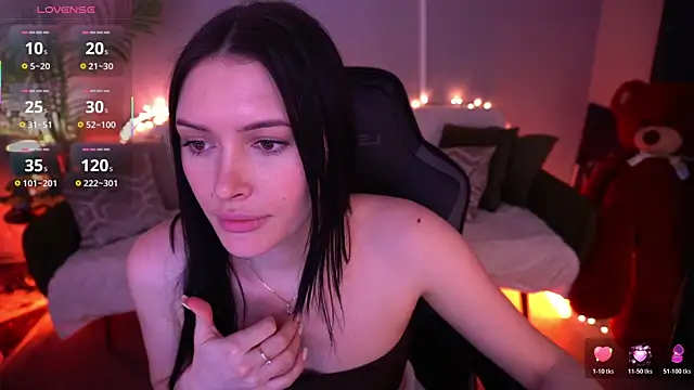 MilaSecrett online show from 14, 4, 2026