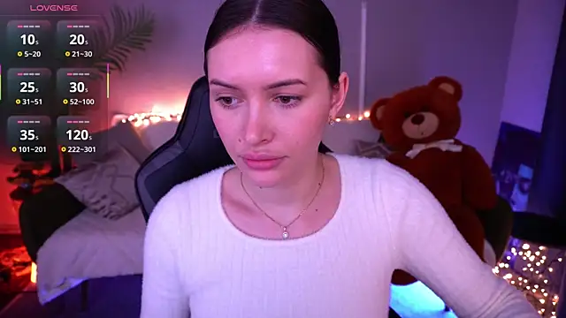 MilaSecrett online show from 10, 4, 2026