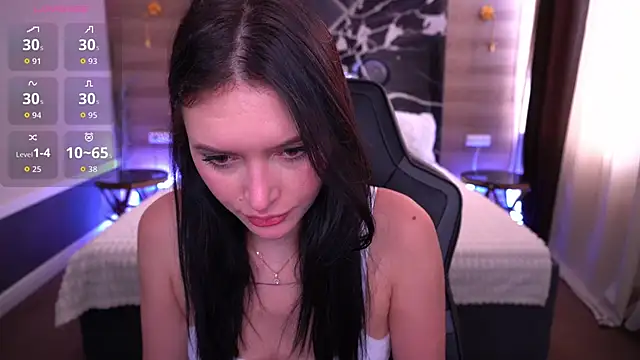 Snapshot of MilaSecrett chatting on 12, 10, 2025 MilaSecrett online show from 12, 10, 2025