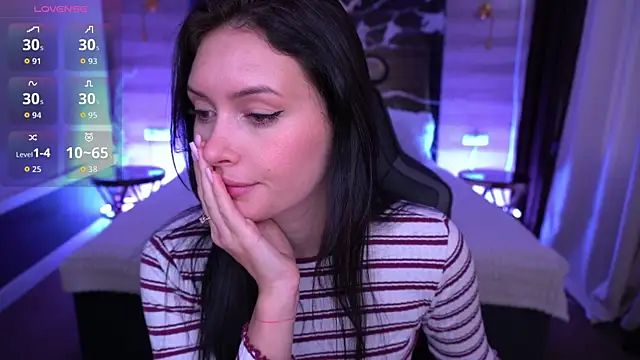 Snapshot of MilaSecrett chatting on 11, 10, 2025 MilaSecrett online show from 11, 10, 2025