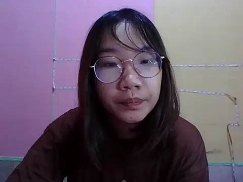 Nanoko online show from 8, 3, 2025