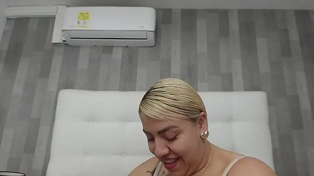 LeahMillerr online show from 21, 3, 2026