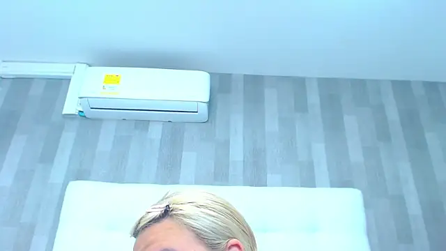 LeahMillerr online show from 18, 3, 2026