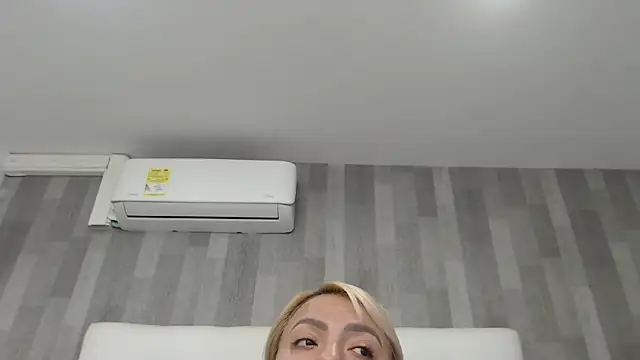 LeahMillerr online show from 10, 2, 2026