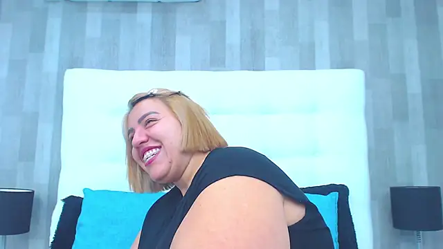 Snapshot of LeahMillerr chatting on 23, 9, 2025 LeahMillerr online show from 23, 9, 2025