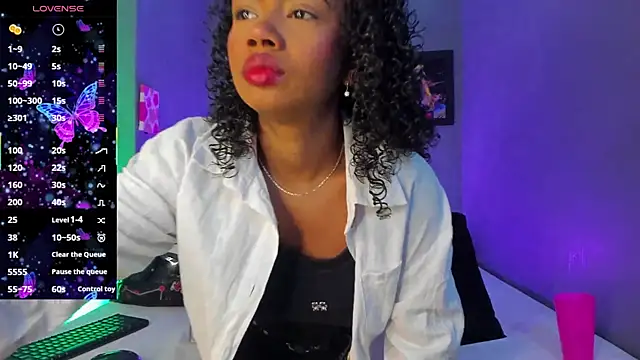 EmmaSmith06 online show from 2, 10, 2025