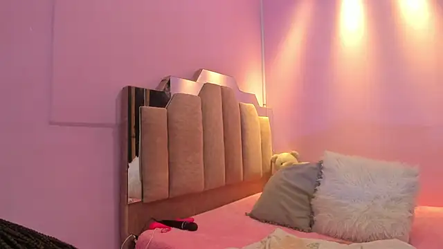 LoveQueen2 online show from 13, 11, 2025