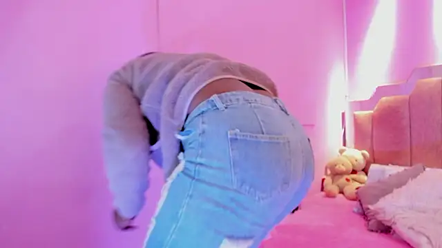 LoveQueen2 online show from 20, 2, 2026