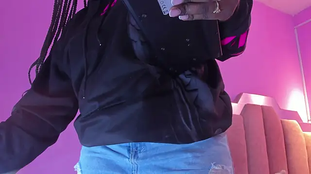 LoveQueen2 online show from 15, 11, 2025