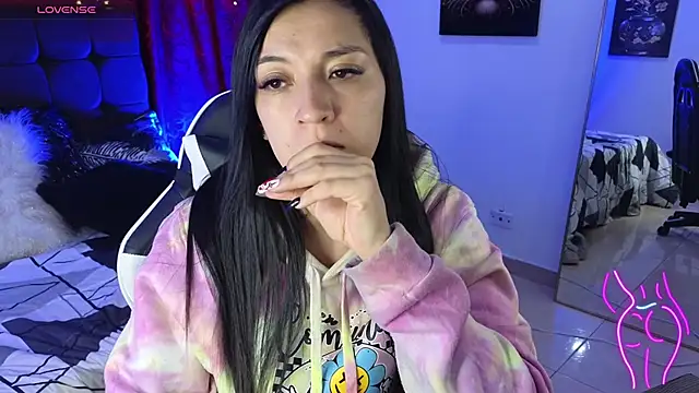 Majuu   online show from 15, 11, 2025