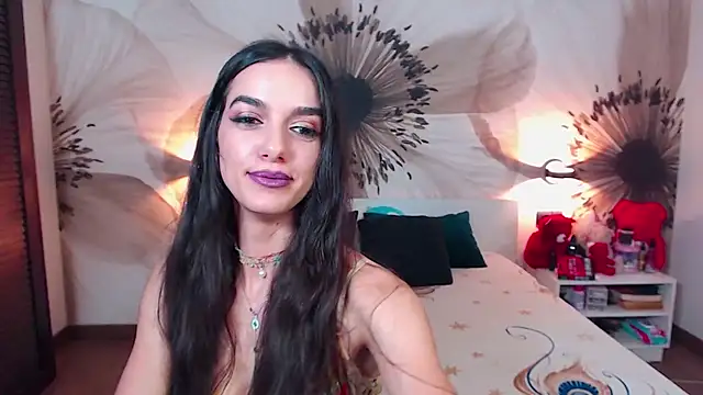 Snapshot of KatherineBisou chatting on 10, 11, 2025 KatherineBisou online show from 10, 11, 2025