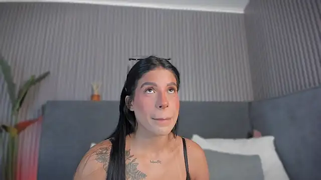 emelie 89 online show from 1, 7, 2026