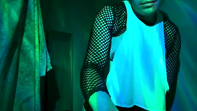 Snapshot of CloudyBoy_Toy chatting on 24, 2, 2025 CloudyBoy Toy online show from 24, 2, 2025