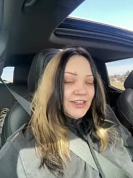 skinwalkingzombie online show from 18, 4, 2026