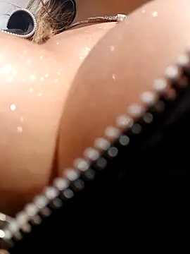 Snapshot of Afroditecash chatting on 7, 11, 2025 Afroditecash online show from 7, 11, 2025