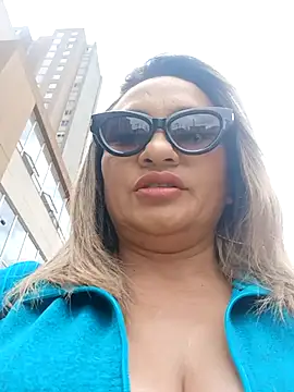 Snapshot of Afroditecash chatting on 3, 11, 2025 Afroditecash online show from 3, 11, 2025