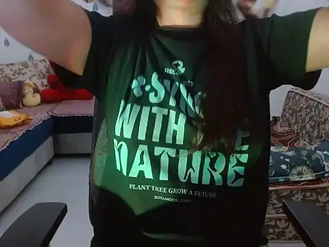 Snapshot of InayatSingh chatting on 19, 7, 2026 InayatSingh online show from 19, 7, 2026